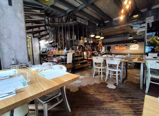 poland/warsaw/praga/restaurant/boska-praga