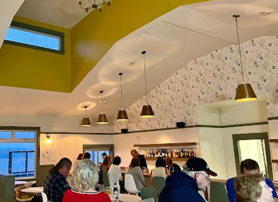 canada/avalon-peninsula/restaurant/arbour-restaurant-lounge