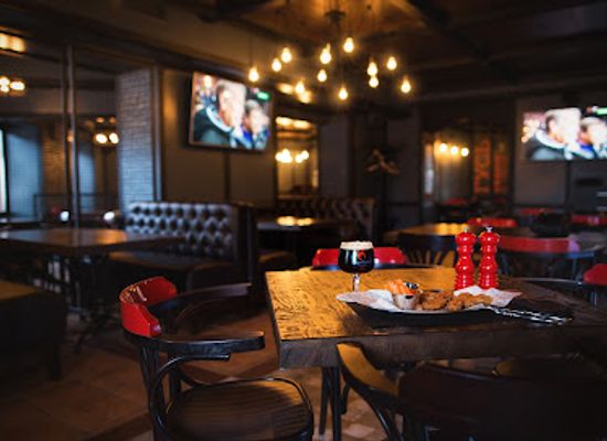 ukraine/kyiv-reservoir/restaurant/v-rebro