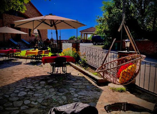georgia/kakheti/restaurant/restaurant-nikala