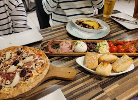 malta/bugibba/restaurant/vinnies