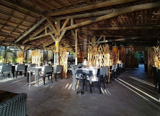 mauritius/grand-baie/restaurant/les-canisses-resto-plage