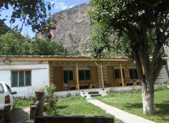 pakistan/kalash-valley/restaurant/green-hotel-restaurant