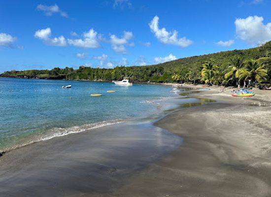 saint-lucia/anse-la-raye-quarter/restaurant/ti-manje-beach-grill-and-bar