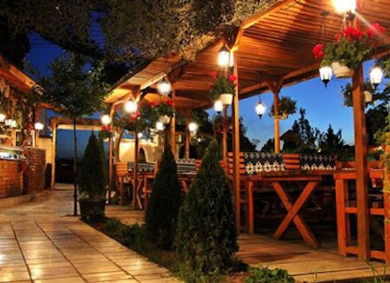 kosovo/has/restaurant/restaurant-gania