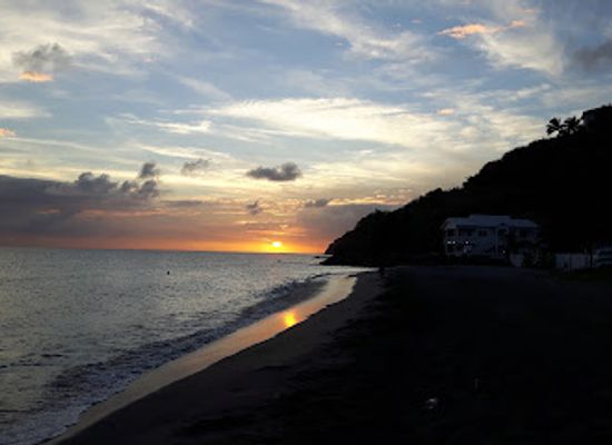 saint-kitts-and-nevis/frigate-bay/restaurant/buddy-s-beach-bar-grill