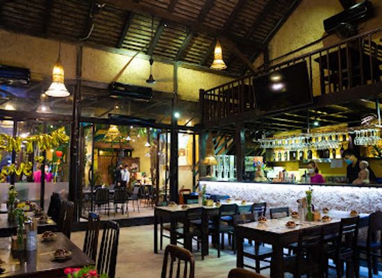 vietnam/northeast/restaurant/hidden-house-restaurant