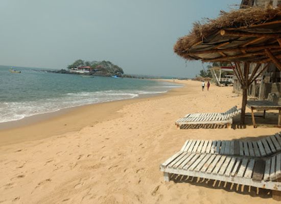 sierra-leone/tokeh-beach/restaurant/paul-s-beach-bar-restaurant