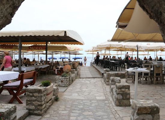 montenegro/budva-riviera/restaurant/old-town-tavern