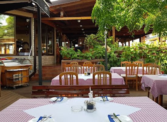 montenegro/budva/restaurant/lim-restaurant