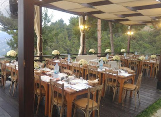 lebanon/keserwan-district/restaurant/restaurant-laura-at-teleferique-foodcourt