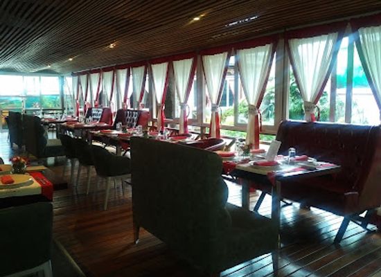 madagascar/diana/restaurant/dzama-cocktail-cafe-antananarivo