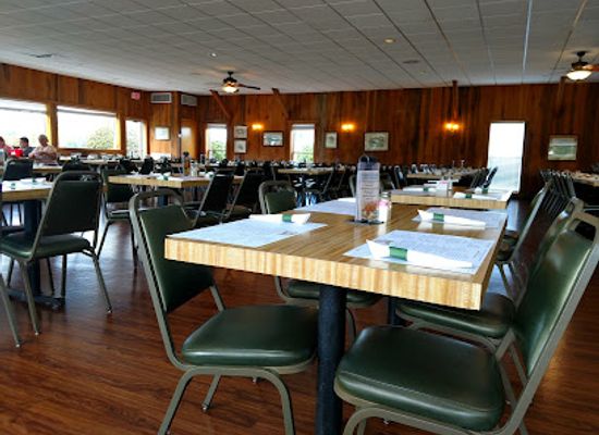indiana/the-hoosier-national-forest/restaurant/joe-huber-s-family-farm-restaurant