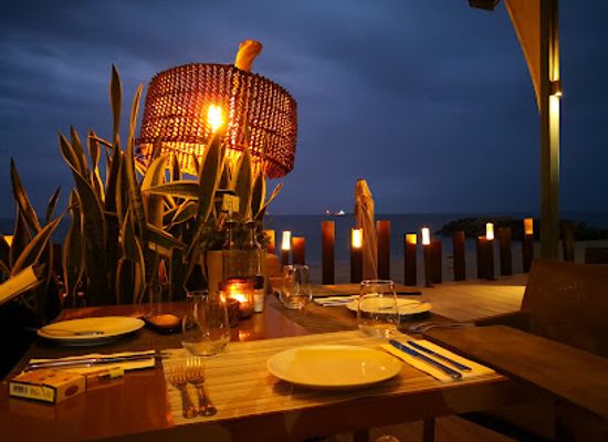 angola/okavango-basin/restaurant/restaurante-cafe-del-mar