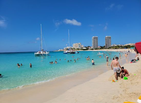 sint-maarten/cupecoy-beach/restaurant/da-waterhole