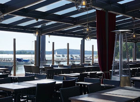finland/aland-islands/restaurant/angbatsbryggan-adventure-golf