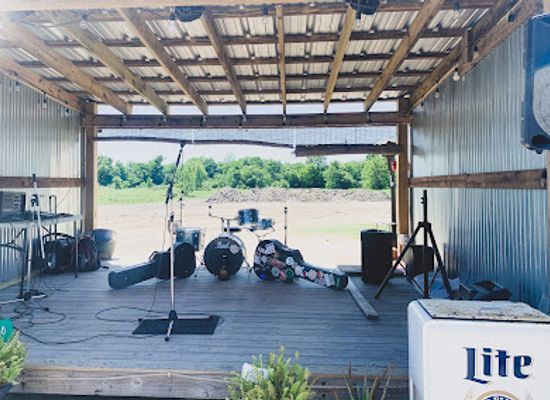 texas/golden-triangle/restaurant/train-wreck-grill