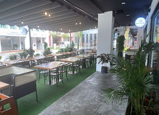 singapore/northeast-region/restaurant/cherry-oak