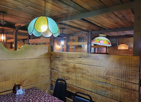 north-carolina/new-bern/restaurant/friday-s-1890-seafood-bbq