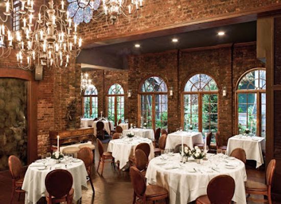 new-york/new-york-metropolitan-area/restaurant/one-if-by-land-two-if-by-sea