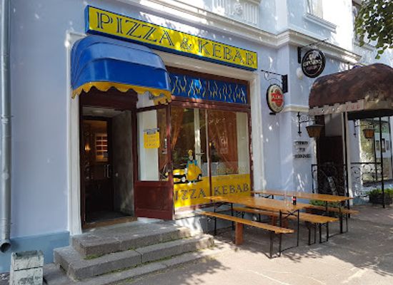 estonia/narva-castle/restaurant/pizza-kebab
