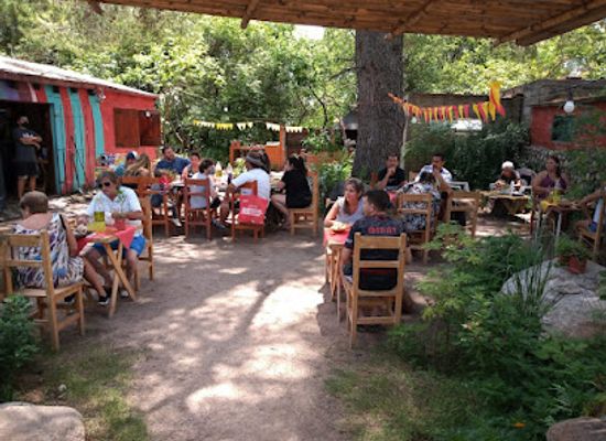 argentina/sierras-pampeanas/restaurant/d-comer-restobar-estacionamiento-paso-de-las-tropas-nono