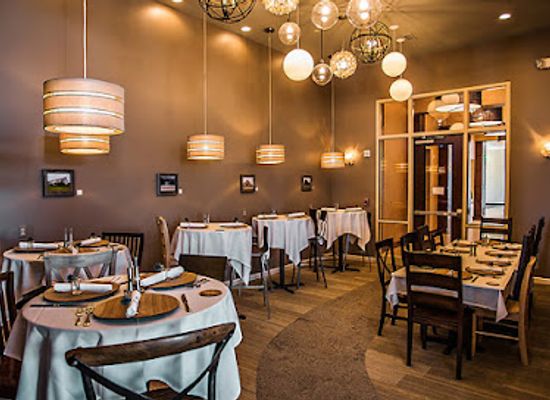 kentucky/owensboro/restaurant/lure-seafood-grille