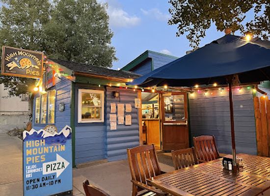 colorado/leadville/restaurant/high-mountain-pies