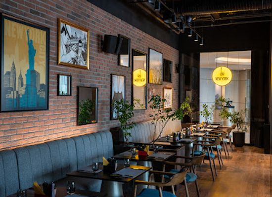 niger/w-national-park/restaurant/new-york-restaurant-and-bar