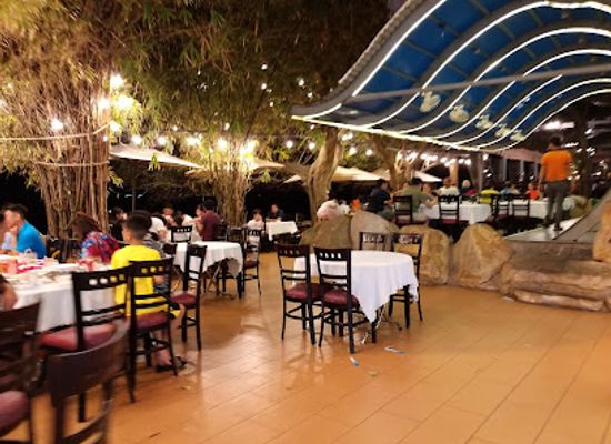 vietnam/vung-tau/front-beach/restaurant/ganh-hao-seafood-restaurant