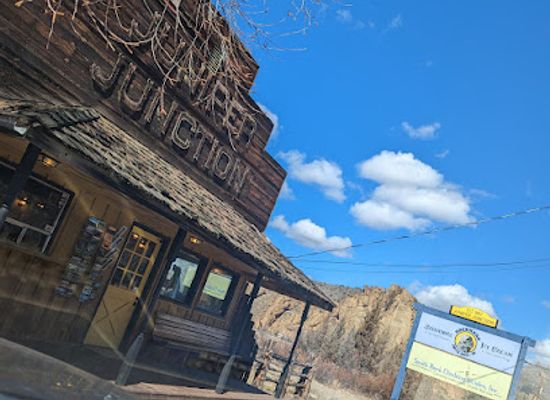 oregon/smith-rock-state-park/restaurant/juniper-junction
