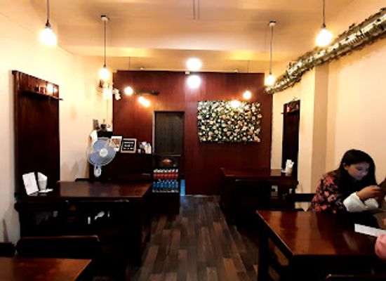 bhutan/thimphu/restaurant/the-wednesday-thimphu