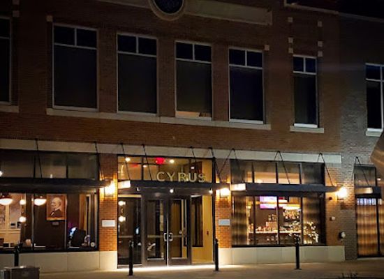 kansas/topeka/restaurant/the-weather-room