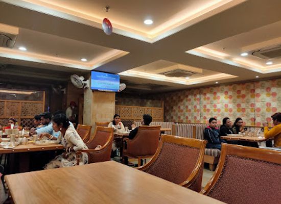 india/nagpur/restaurant/haldiram-s-thaat-baat-restaurant