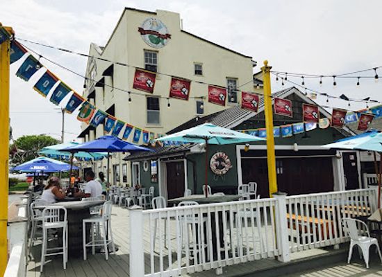delaware/delaware-seashore-state-park/restaurant/crabby-dick-s