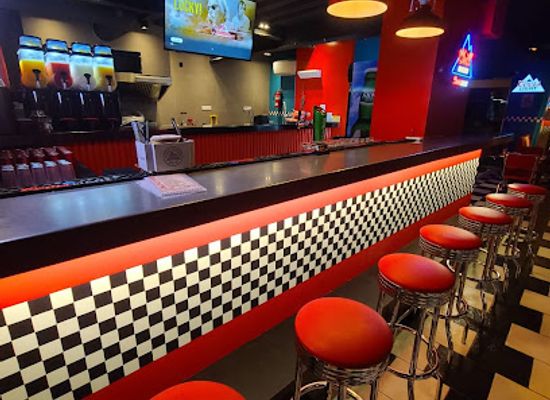 sint-maarten/lowlands/restaurant/the-burger-bar-sxm