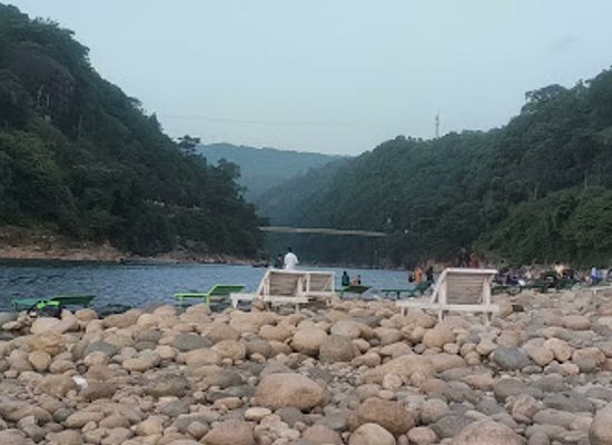 bangladesh/jaflong/restaurant/dirai-moni-restaurant