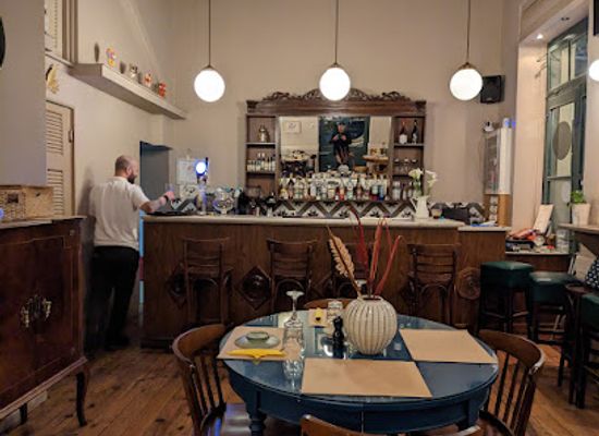 greece/kalamata/restaurant/ellas-bistro