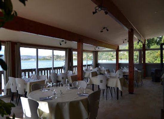 france/rhone-alpes/restaurant/restaurant-au-pre-du-rhone