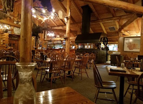 montana/the-hi-line/restaurant/lolo-creek-steakhouse