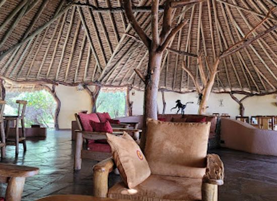 kenya/lake-baringo/restaurant/tumbili-cliff-lodge