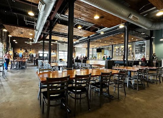kansas/lawrence/restaurant/lawrence-beer-company