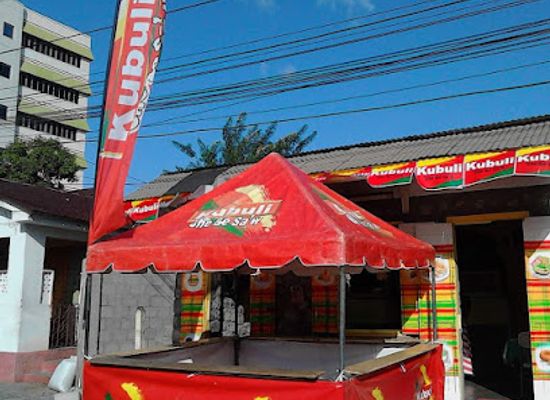dominica/roseau/restaurant/caromat-food-place