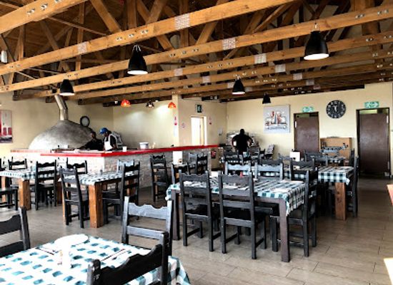 namibia/swakopmund/restaurant/bits-n-pizzas-swakopmund-namibia