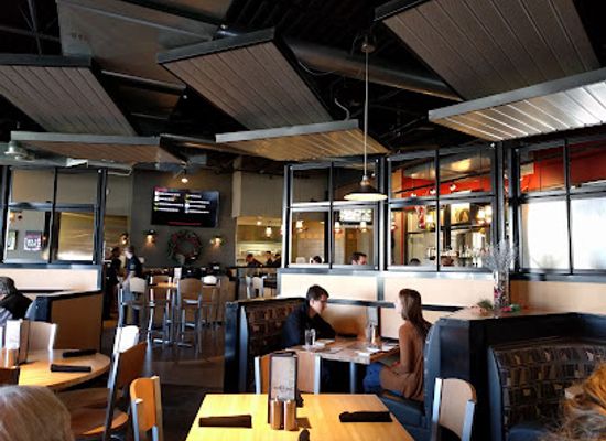 illinois/western-illinois/restaurant/destihl-restaurant