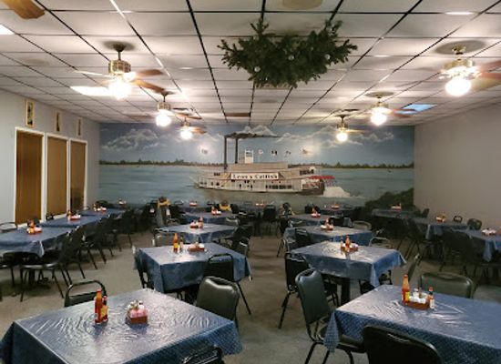 arkansas/pine-bluff/restaurant/leon-s-catfish-shrimp-restaurant