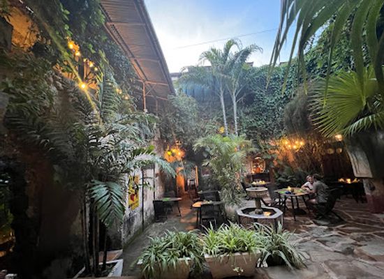 tanzania/central-zone/restaurant/secret-garden