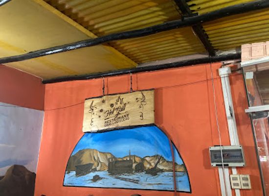 bolivia/salar-de-uyuni/restaurant/hot-grill-gibas-anticuchos