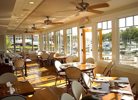 connecticut/norwalk-islands/restaurant/rowayton-seafood-restaurant-and-market