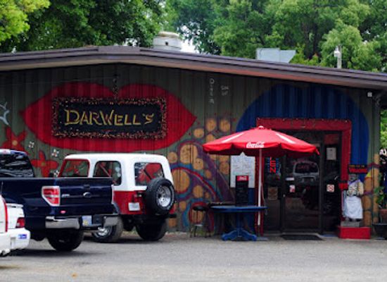 mississippi/the-red-clay-hills/restaurant/darwell-s-cafe